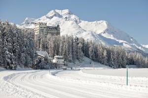 Waldhaus Sils Maria Aussenansicht Winter - Foto von Gian Giovanoli