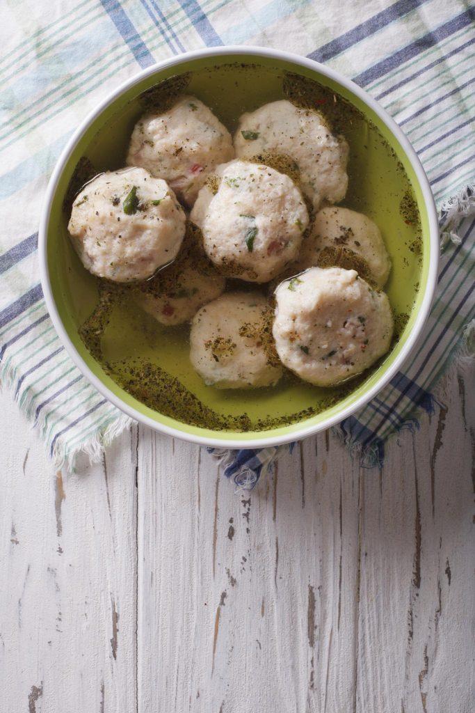 Unkrautknödel 1 (©iStock.com_ALLEKO)